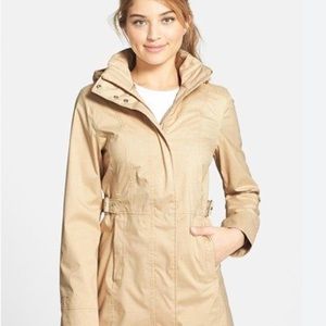 North Face trench raincoat with hood. Size XS